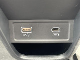 店舗にて現車の確認もいただけますので、お電話で在庫のご確認の上是非ご来店くださいませ。