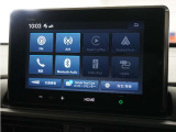 純正8インチディスプレイオーディオ(LX-240ZFE)&バックカメラが装備されているので、普段の使い勝手もロングドライブも快適です。