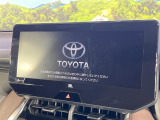 【12.3インチワイドナビ】高級感とインパクトのある大型ワイドナビを装備。各種オーディオ操作はもちろん、横長ワイド画面でのマップ2分割表示など、利便性も高いナビです♪