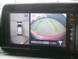 まるで上空から見下ろしているような感じで駐車が楽にできるインテリジェントアラウンドビューモニター!幅寄せが苦手な方でもサイドビューで確認することができますよ♪