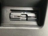 ETCを装備。これで高速道路の料金所もノーストレス。ノンストップで通過します。