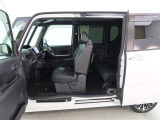愛車の室内を抗菌・抗ウィルス・防臭コーティングするチタニア(有料)がオススメ!車内を安心・安全・快適に保ちます!詳細は店舗スタッフまでお尋ねください。