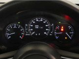 【メーターパネル】見た目もきれいで視認性もよく、安心して運転に集中できます。シンプルであるということが実は安全でもあるんです。