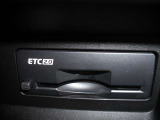 ビルトインETC2・0 インストルメントパネルのデザインにフィットするETCです。