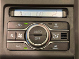 車内空調は&rdquo;AUTOエアコン&rdquo;にお任せ。運転に集中出来ますよ!