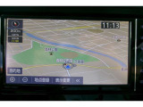 純正7インチT-Conecctナビを装備。タッチパネル式で使いやすく、お出かけもラクラクです。
