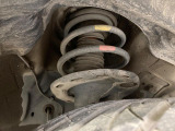 お車を安心してお乗りいただく為には、足回りの定期点検が欠かせません。サービスサポート(有償保証)では無料点検もご提供しており、安心のカーライフをお過ごしいただけるサポート体制が整っています。