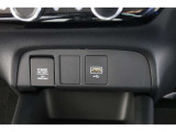 スマートフォンなどの音楽再生が可能なUSB接続ジャック装備車両です♪♪♪