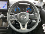 ハンドルの操作感は軽々としているため運転がしやすいです!