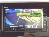 バックモニター付きで、車庫入れやバック時の後方確認をしっかりサポート。モニターに映し出される映像で死角も確認しやすく、狭い場所での駐車や後退時の操作をより安心して行えます。