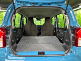 普段のお買い物や通勤、送迎等に十分な荷室スペースを確保しております。セカンドシートを倒すと、大きな荷物の積載も可能です♪