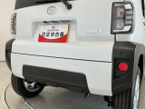 【コーナーセンサー】駐車が苦手な方には特におススメの装備です!搭載されたセンサーで障害物を検知、距離に応じてブザー音で段階的に知らせてくれます♪