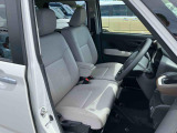 お引渡し前に点検整備を行います!ご購入後も中古車保証付きです!新車時メーカー保証期間が残っている場合は保証継承も行います!※ダイハツ車12ヶ月保証、他メーカー車6ヶ月保証となります。