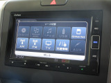 純正メモリーナビ(VXM-214VFi)を装着しております。AM、FM、CD、DVD再生、Bluetooth、音楽録音再生、フルセグTVがご使用いただけます。初めて訪れた場所でも安心ですね!