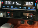 フロント両席にはシートヒーターが付いています!寒い日に便利な装備ですね。