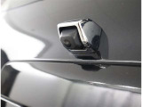 バックカメラが付いているので後方確認が非常にしやすいです。今や運転初心者も熟練者も必須装備!ついていて損はないですね♪