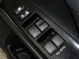電動格納式ドアミラー・パワーウインドウを装備しています。