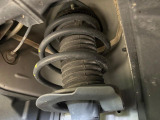 お車を安心してお乗りいただく為には、足回りの定期点検が欠かせません。サービスサポート(有償保証)では無料点検もご提供しており、安心のカーライフをお過ごしいただけるサポート体制が整っています。