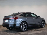 Audi Q8 Sportback e-tron 55 quattro S line/デジタルマトリクスLEDヘッドライト/Audi rings & ブラックスタイリング