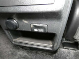 ノートパソコンなど家庭用電源の電化製品が100Wまで使用できます。
