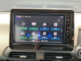日産純正9インチメモリーナビ(MM223D-L)装備。スマートフォンによる部分地図更新、Bluetooth接続での音楽視聴、快適な画面操作と高音質なオーディオ再生。