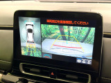 【パノラミックビューモニター】専用のカメラにより、上から見下ろしたような視点で360度クルマの周囲を確認することができます☆死角部分も確認しやすく、狭い場所での切り返しや駐車もスムーズに行えます。