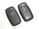 【スマートキー】簡単便利機能♪キーを取り出さずにドアを施錠&解錠。クルマの始動も可能です。