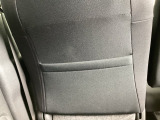 前席背面に、収納ポケットが付いています。