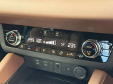 オートエアコンで温度を設定するだけで快適な車内環境を維持することができます!