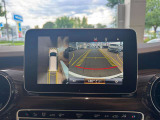 バックカメラにより駐車時の後方確認も楽にできます。