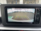 バックガイドモニターで、後方を確認しながら安心して駐車することができます。運転初心者も熟練者も必須の機能ですよ!