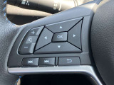 ステアリングスイッチ搭載!ハンドルひとつで手を離さなくても運転中視線をそらさなくても操作が出来て便利です