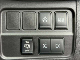 ハンズフリー両側オートスライドドアで手荷物いっぱいでも楽々開閉可能です