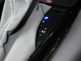 マニュアル車のような感覚で、ワインディングロードでも車を操れるMTモード付きです。長い下り坂でのエンジンブレーキや、高速道路の合流の際の加速も思いのままです。