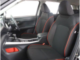 長時間の運転も疲れにくいフロントシート!体をしっかり支えてくれて運転がしやすい形状です!!
