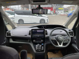 セレナ 1.2 e-POWER ハイウェイスターV 