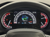 【メーターまわり】ドライバーから見やすい位置にあって安全運転に寄与します。マルチインフォメーションディスプレイでは、クルマに関する情報の確認はもちろん、各種安全機能・装備のON/OFFも設定可能。