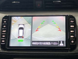 【アラウンドビューモニター】車を上から見下ろしているかのような映像で周囲の状況がひと目で確認、狭い駐車場に駐車するときも安心です♪