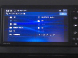 フルセグTV搭載。SDカード、USB入力、Bluetoothオーディオに対応しています。