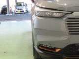 LEDヘッドライトは、点灯の瞬間から光量を発揮し、突然暗くなるトンネルなどでの安定感を高めます。