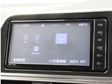 お車選びをお楽しみ頂けるよう、在庫車の展示スペースを十分に確保しております。