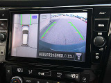 アラウンドビューモニターの映像が大画面ナビにも表示出来ますのでバックも縦列駐車にも便利です。