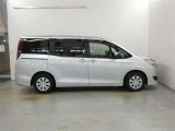 この度は、当社の展示車をご覧いただきまして、誠に有難うございます。自信をもってお勧めできる車となりますので、ごゆっくりご覧頂きたいと思います。
