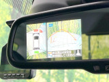 【アラウンドビューモニター】専用のカメラにより、上から見下ろしたような視点で360度クルマの周囲を確認することができます☆死角部分も確認しやすく、狭い場所での切り返しや駐車もスムーズに行えます。