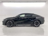 フロントからリヤまで一体感あるスタイリッシュなサイドフォルムです。