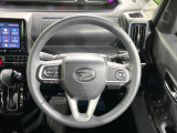 【純正革巻きステアリング】上質な革を使用することで、手にしっかり馴染みとても運転しやすいハンドルです♪