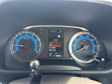 【スピードメーター】メーターがシンプルで見やすく運転しやすいですね。