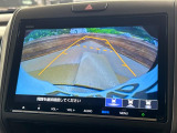 【バックカメラ】駐車時に後方がリアルタイム映像で確認できます。大型商業施設や立体駐車場での駐車時や、夜間のバック時に大活躍!運転スキルに関わらず、今や必須となった装備のひとつです!