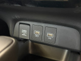 接続用USBと充電用USBが付いています
