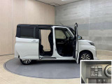 ウェルカム機能付き電動スライドドア。降車時に設定しておけば近づくだけでドアが自動でオープン!とても便利な機能です☆☆